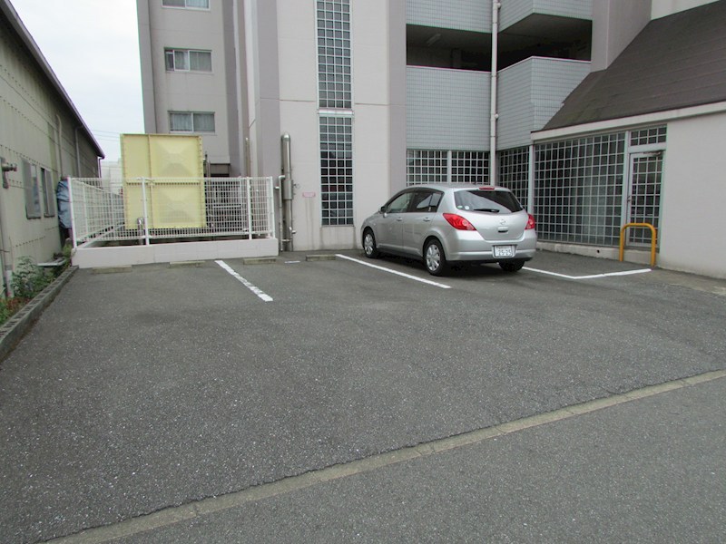 第2テングビル 駐車場