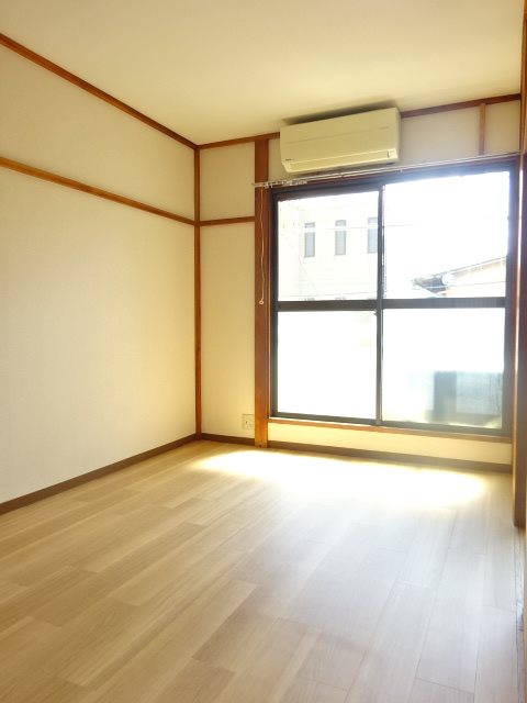 第一栄コーポ ベッドルーム