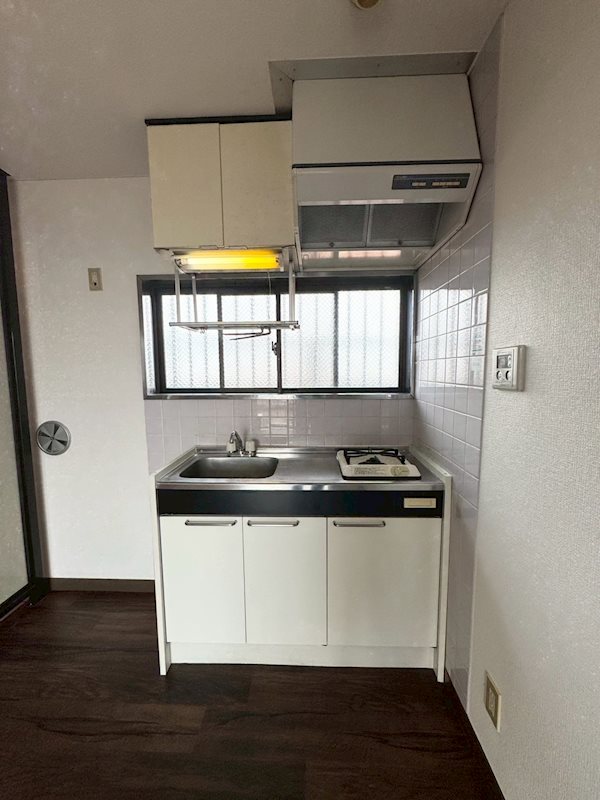 フェアリーヒルズ草加 キッチン