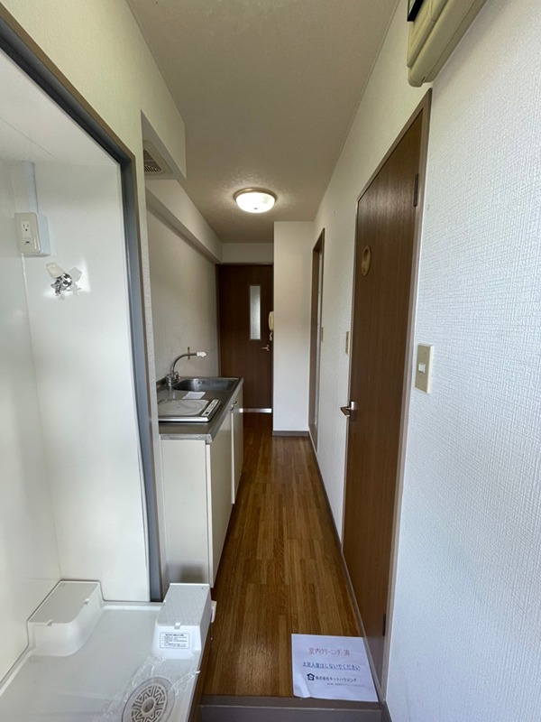 ハウスヤシロ 玄関