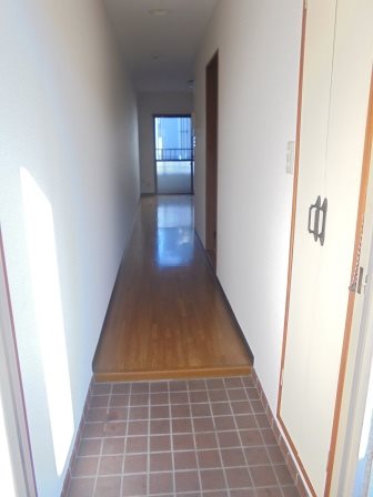 ゴールドマンション 玄関