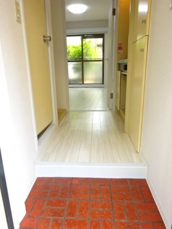 セザール綾瀬 玄関