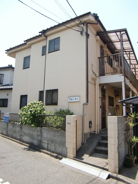 フローラⅠ  101号室 外観