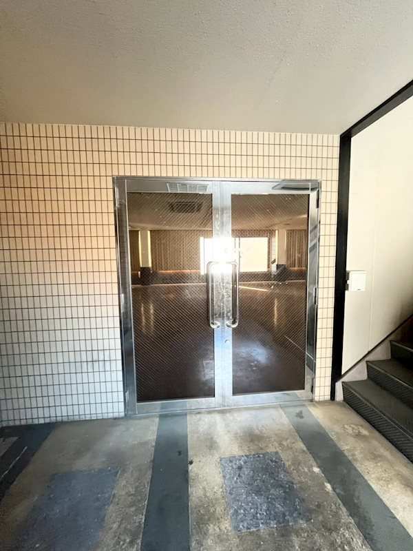 馬場ビル　 玄関