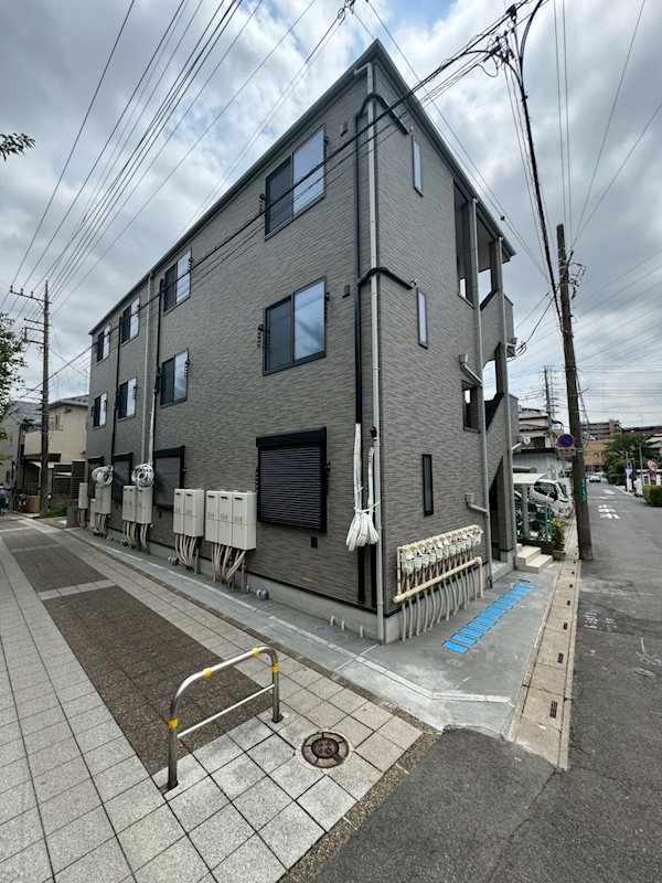 ヴィラ坂下町 201号室 外観
