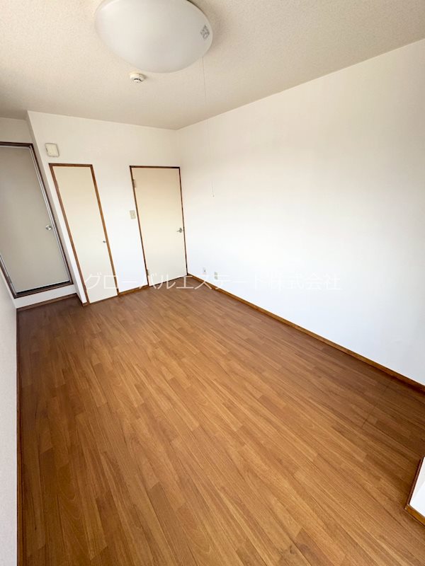 緑町共和ビル ベッドルーム