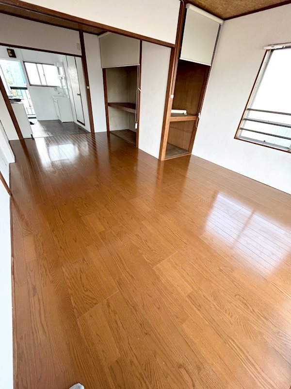西村マンション ベッドルーム