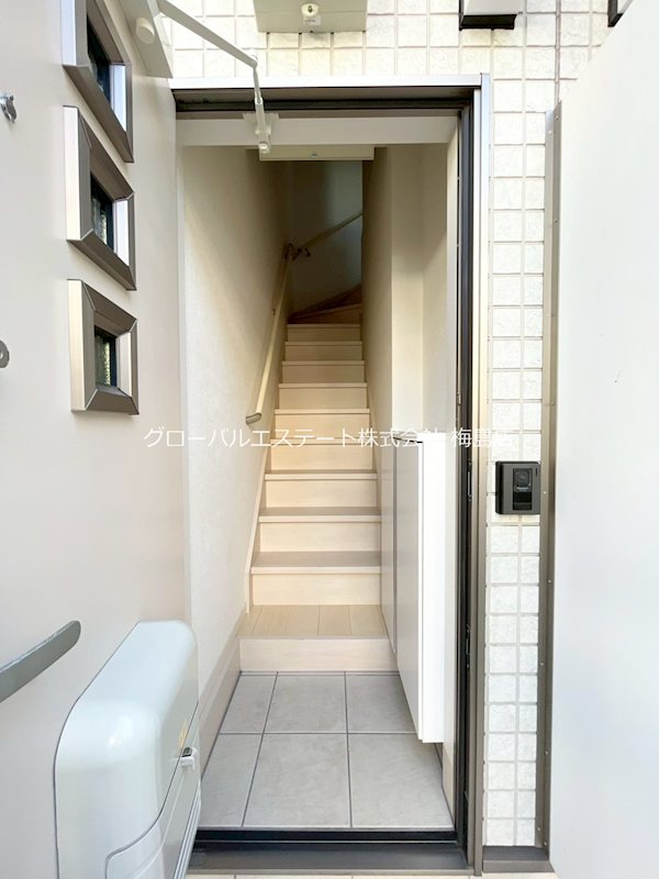 フェリシテ北千住 玄関