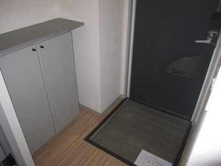 アパートメント宝谷   玄関