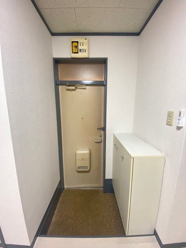 フローラⅡ 玄関