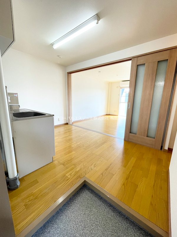 マンション紺利 玄関