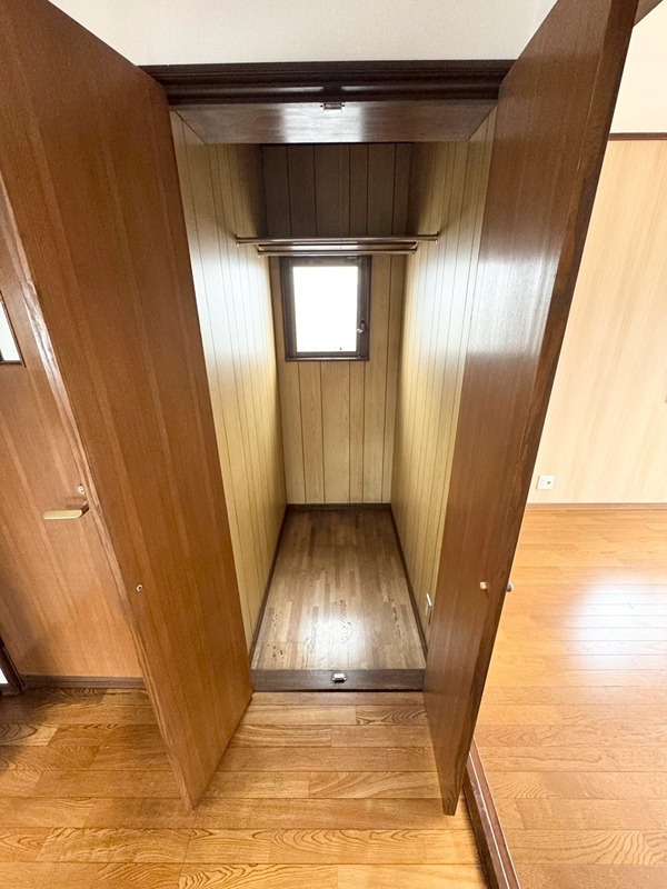 竹の塚二丁目戸建 玄関