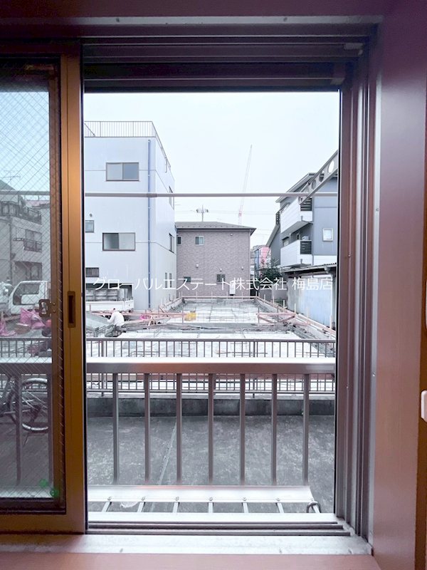 サン・スクウェア ベランダ