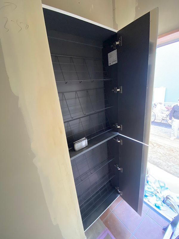 ツゥーセンナリ 玄関