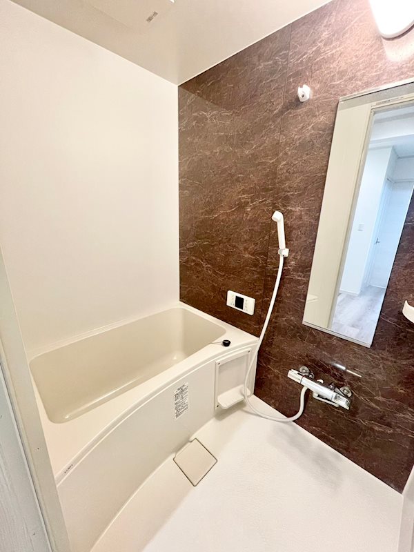 ヴィラ・コンフォールⅢ 風呂画像