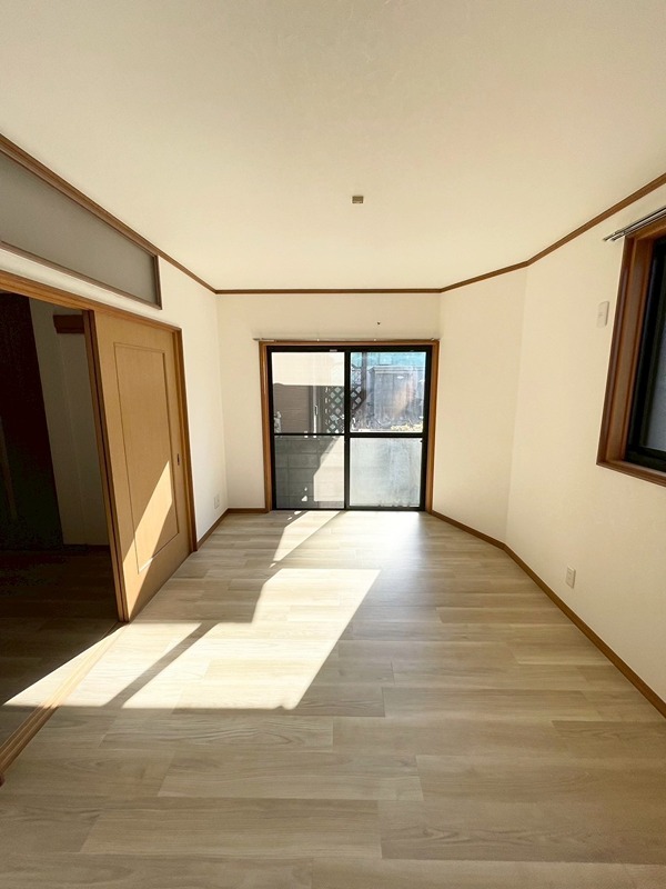 西伊興貸家 ベッドルーム