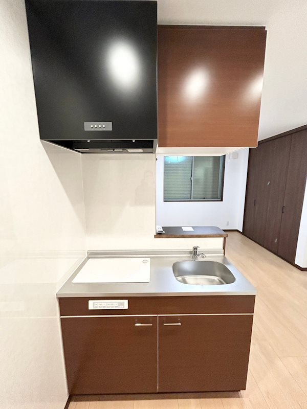 チャコール草加 キッチン