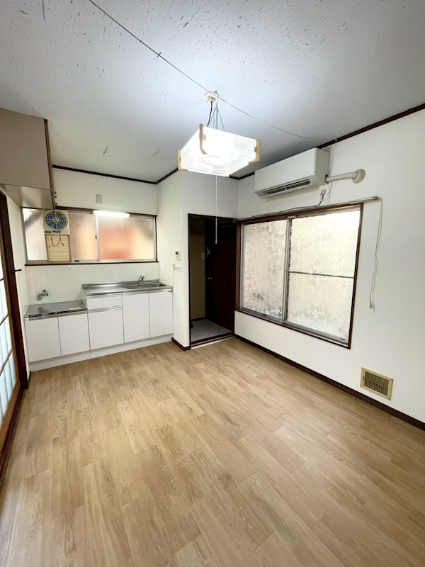 鈴木荘 リビング