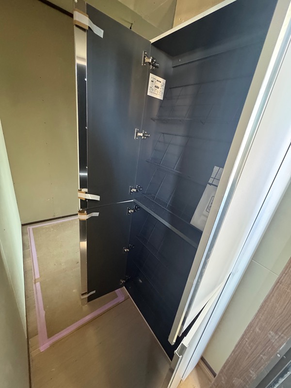 FIORE三郷中央 玄関