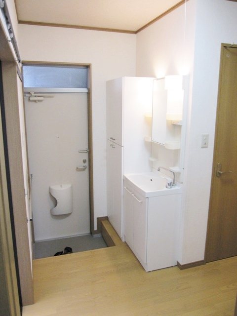 ハイツセンナリ 玄関