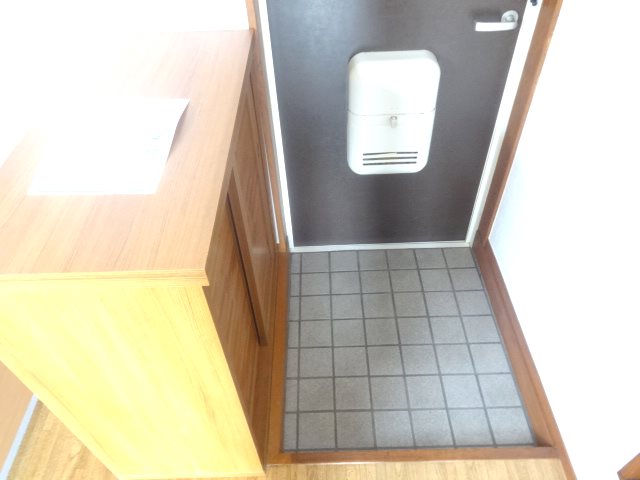 ステイツコイケ 玄関