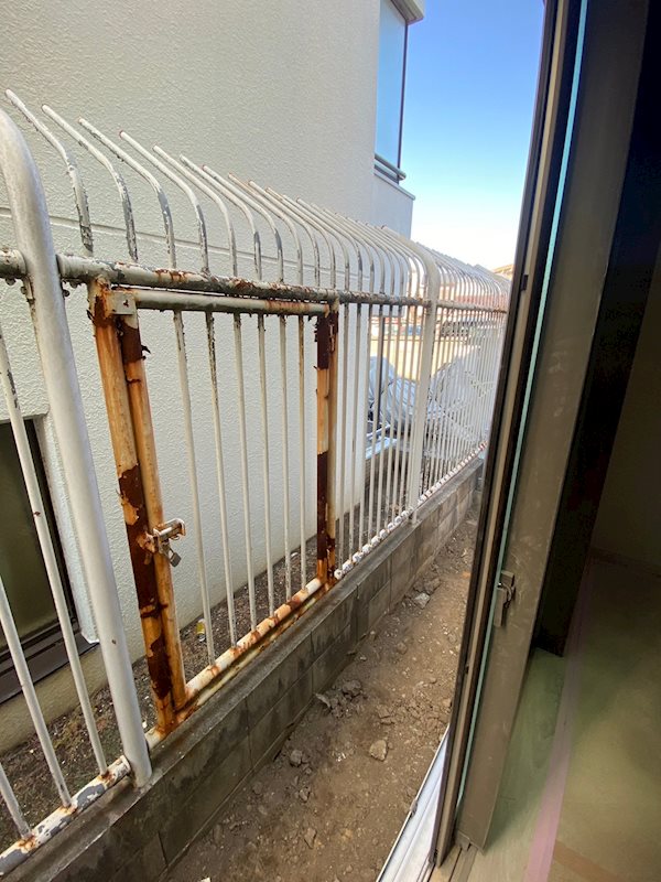 ツゥーセンナリ ベランダ