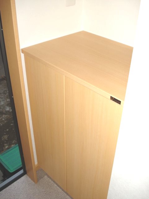 メゾン・ハラダ 玄関