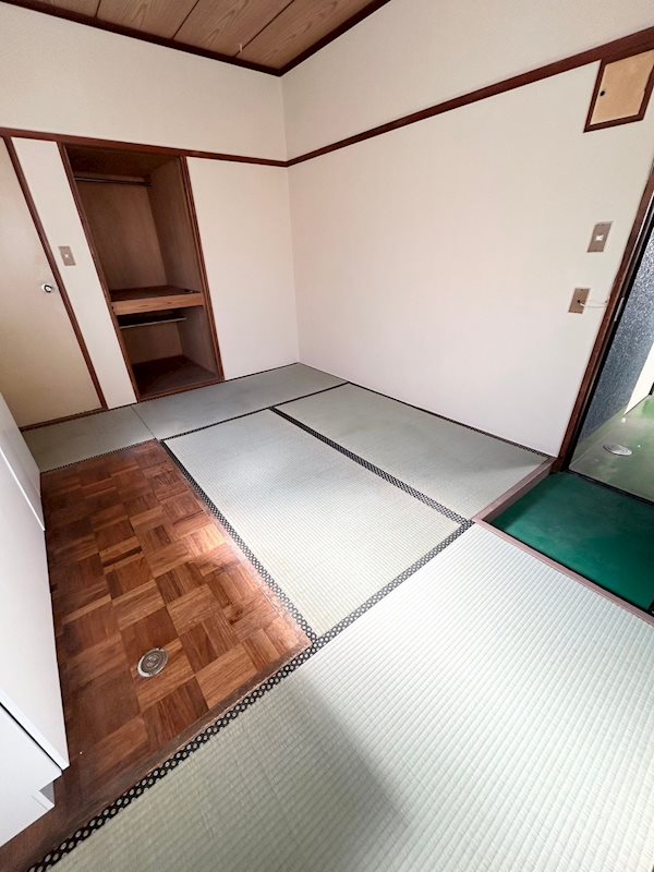 栄楽荘 ベッドルーム