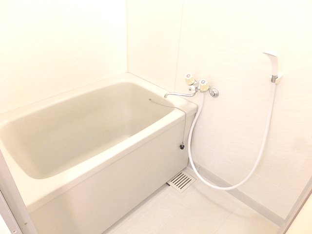 マンション紺利3 風呂画像