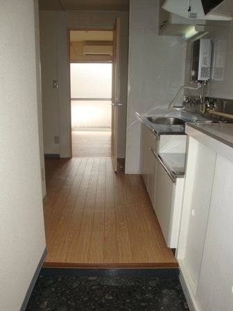 ネット第７７ビル 玄関