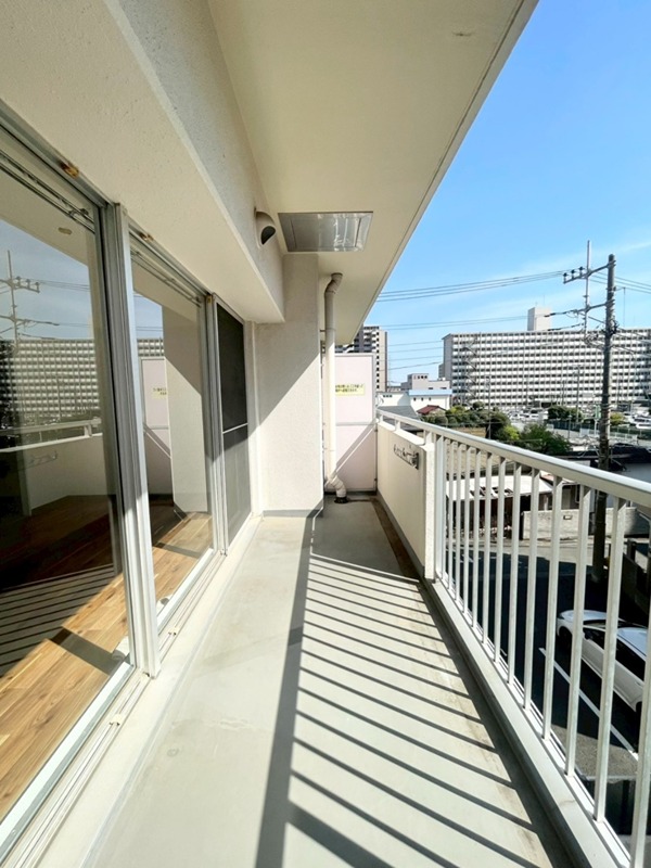 ヴィラコヤス弐番館 ベランダ