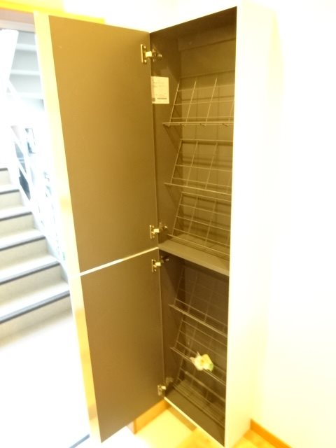 クレイグラス五反野 玄関