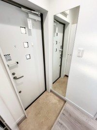 ヴィラ・コンフォールⅡ 玄関