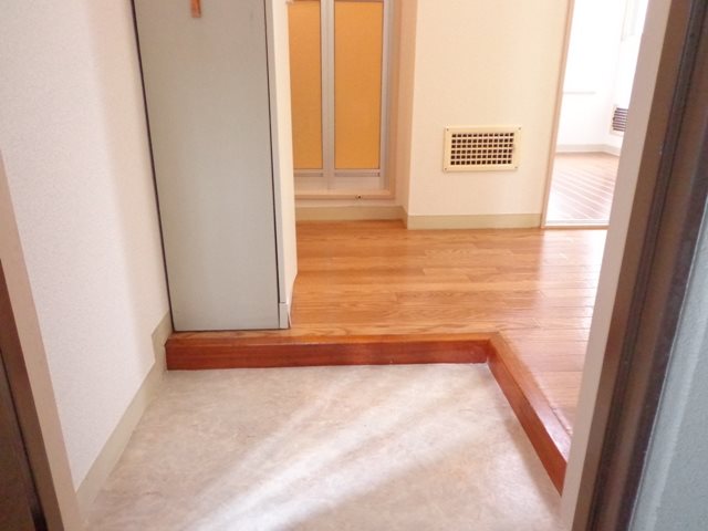 ネット第76ビル 玄関