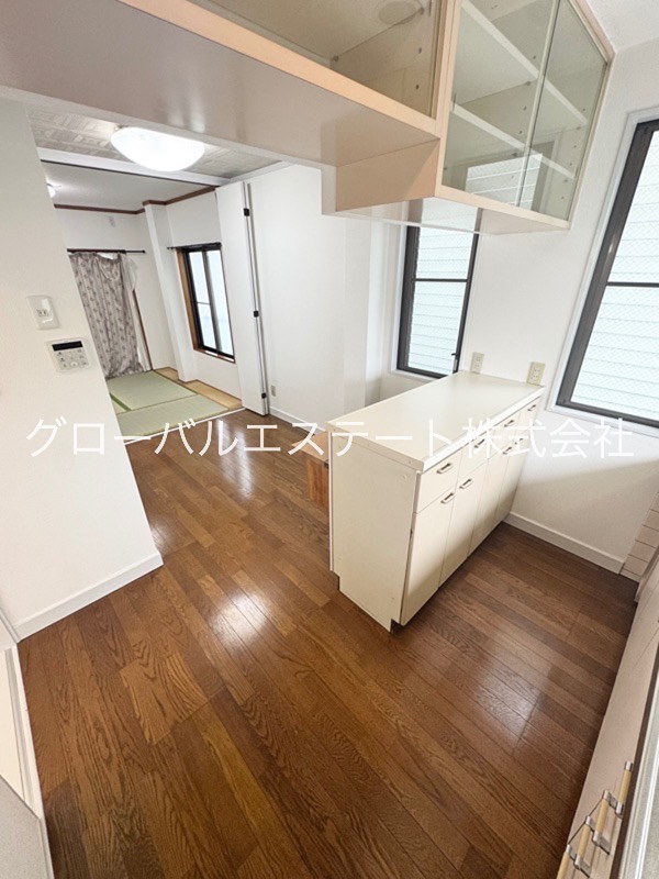 草加市西町戸建 リビング