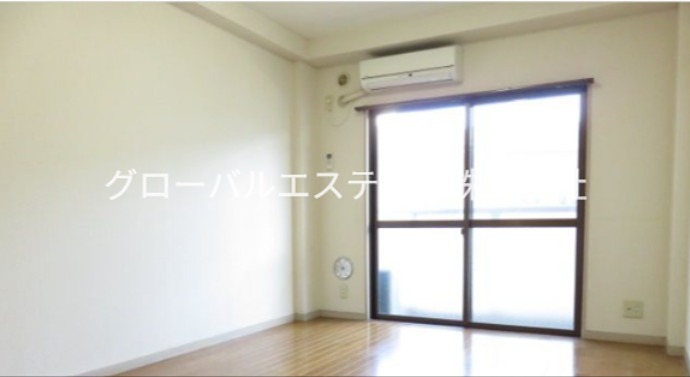ミヤマエ弐番館 リビング