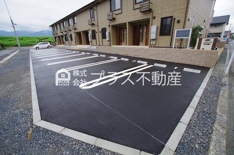 comfortas K  駐車場