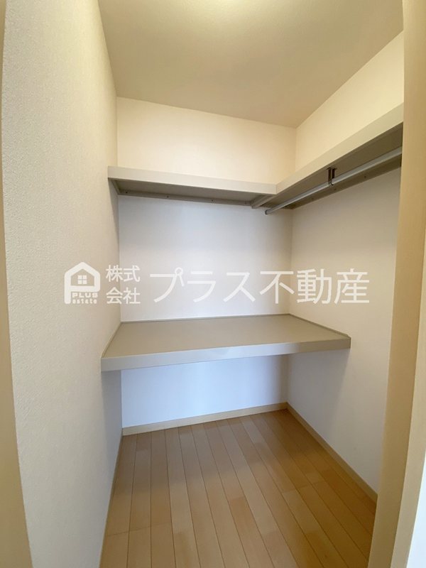 ヴィサージュ本城　Ｅ棟 収納