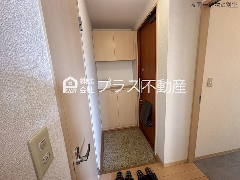 ヴィサージュ本城　Ｅ棟 玄関