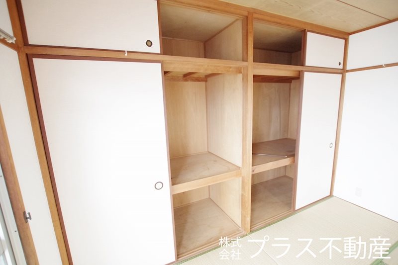神正町ビル 収納