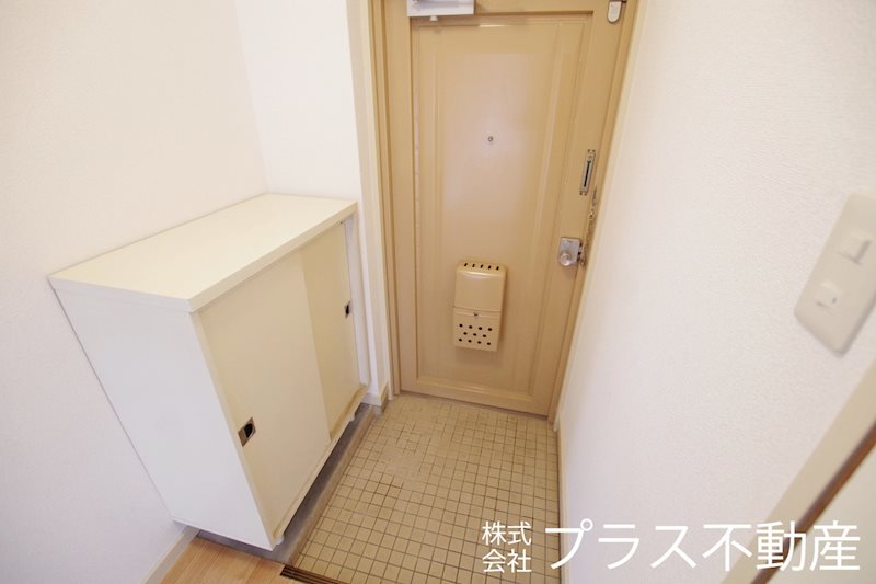 神正町ビル 玄関