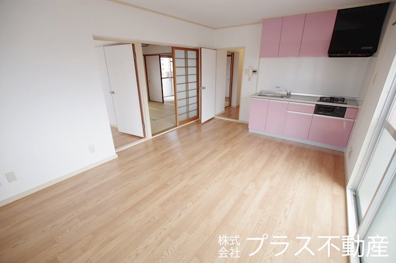 神正町ビル リビング