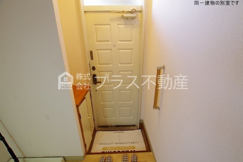 メゾン若宮2号館 玄関