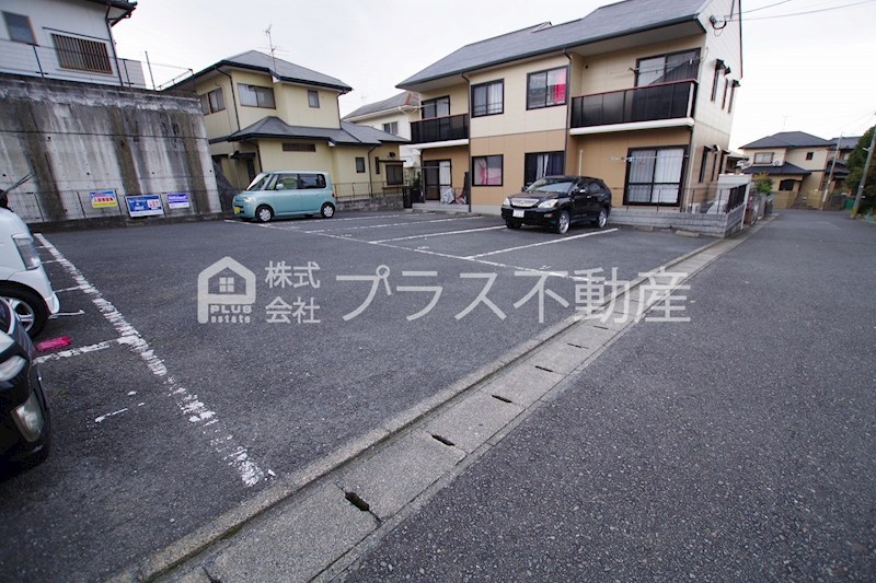 ディアス馬場山　Ａ棟 駐車場
