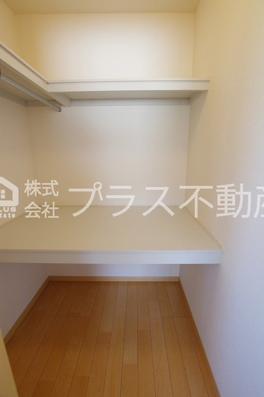 ヴィサージュ本城　Ａ棟 収納