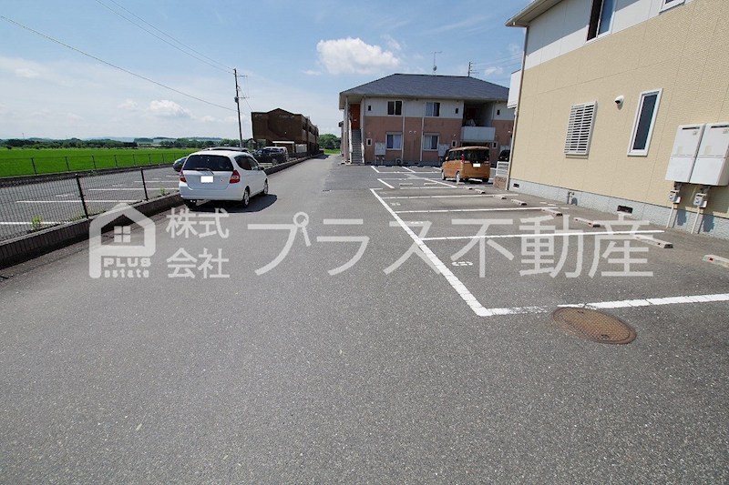 ヴィサージュ本城　Ａ棟 駐車場