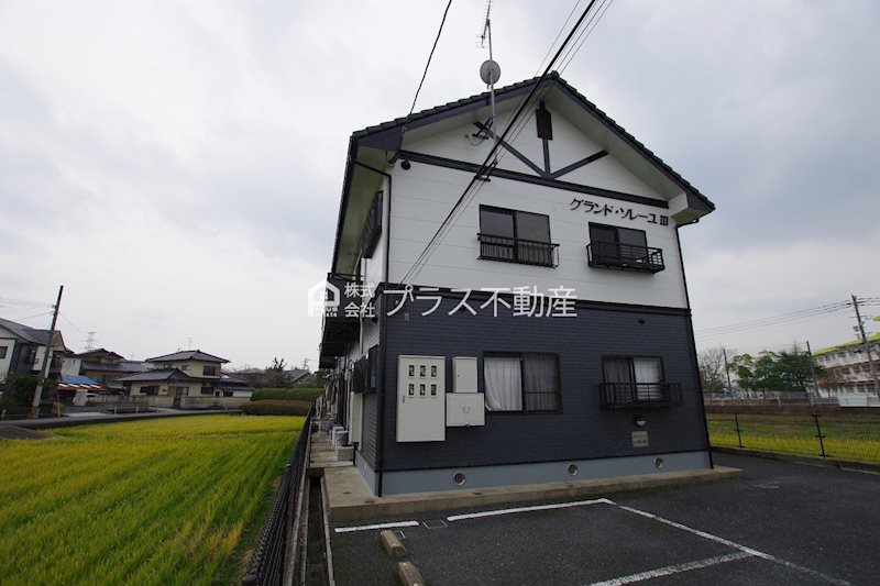 グランドソレーユⅢ 外観