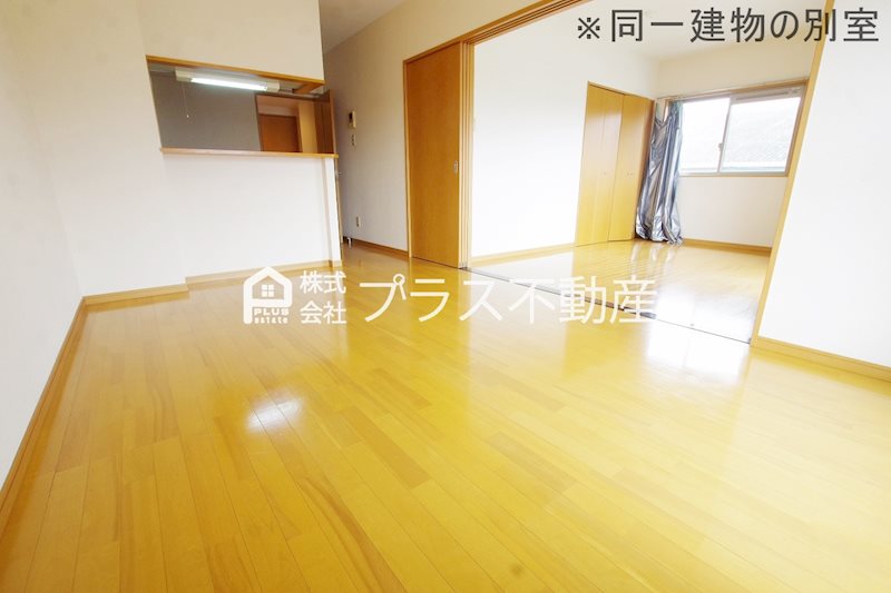 プレステージ加奈陀Ⅲ リビング