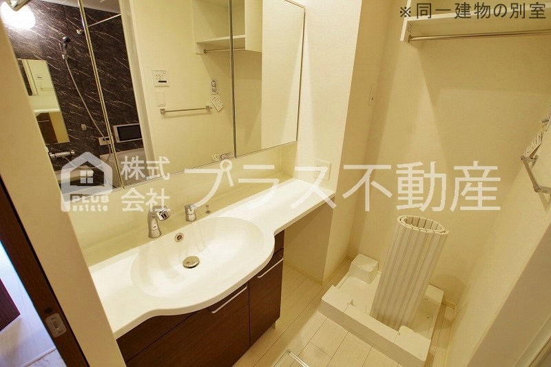 テロワール六番館 洗面所