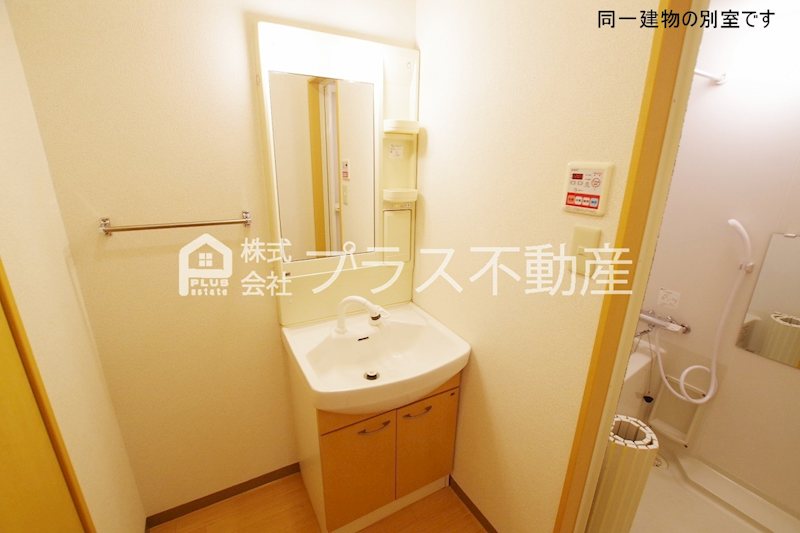 コンフォルテーヴォレⅠ 洗面所
